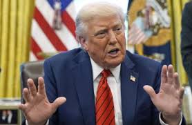 Donald Trump Desak Harvard Ungkap Identitas Mahasiswa Asing