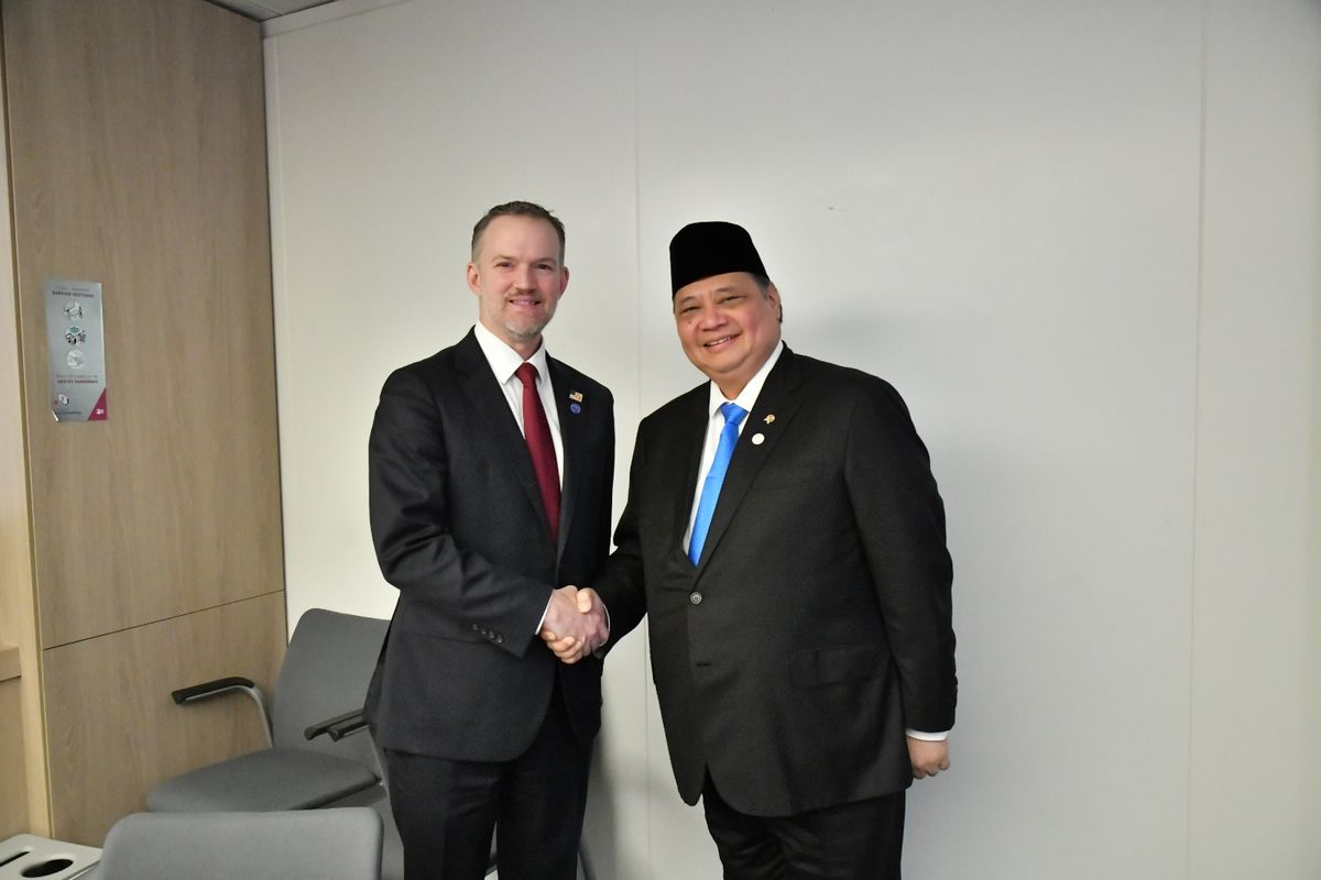 Menko Airlangga Bahas Kemitraan Ekonomi dengan Chili di Paris