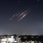 Kecepatan Rudal Balistik Iran Tembus Iron Dome Israel